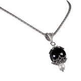 Pendant on kokku onyx red coral and silver (su coccu)