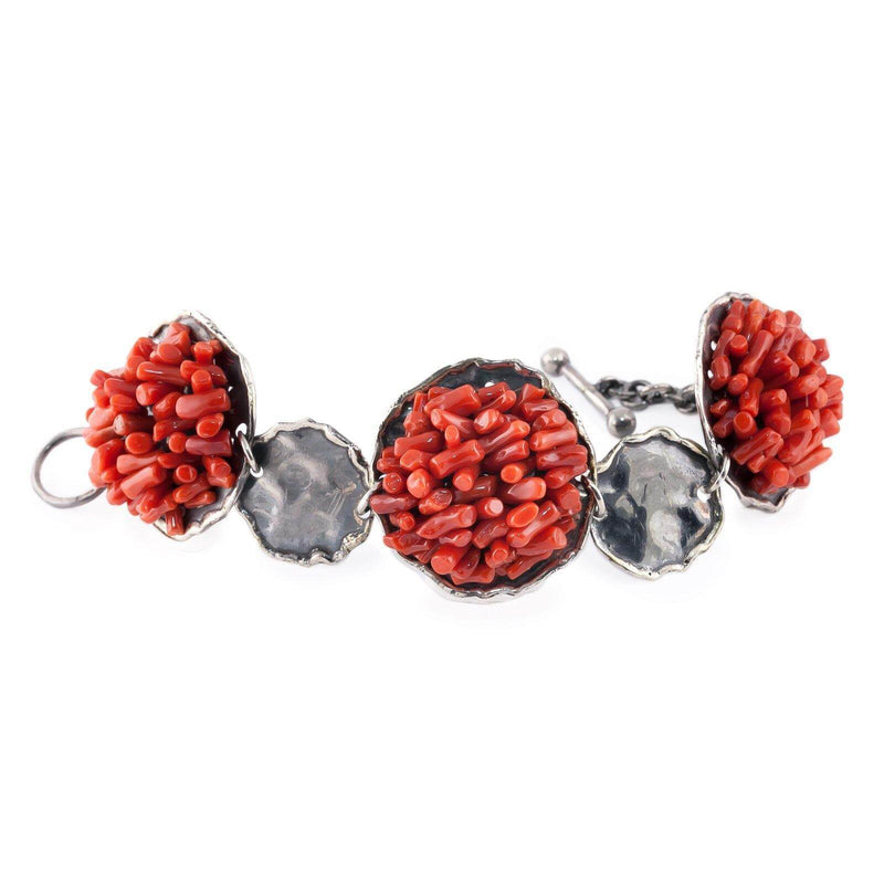 Bracciale circolare, argento fiammato e corallo rosso - Marina Ferraro Gioielli